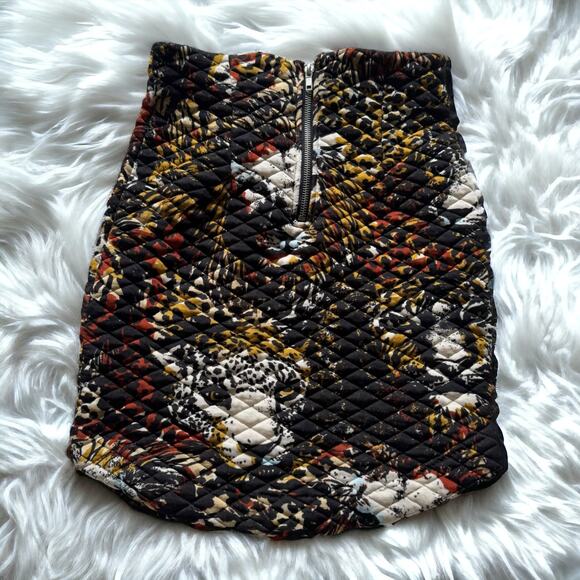 H&M Wild Cat Lion Print Quilted Skirt - Picture 3 of 5